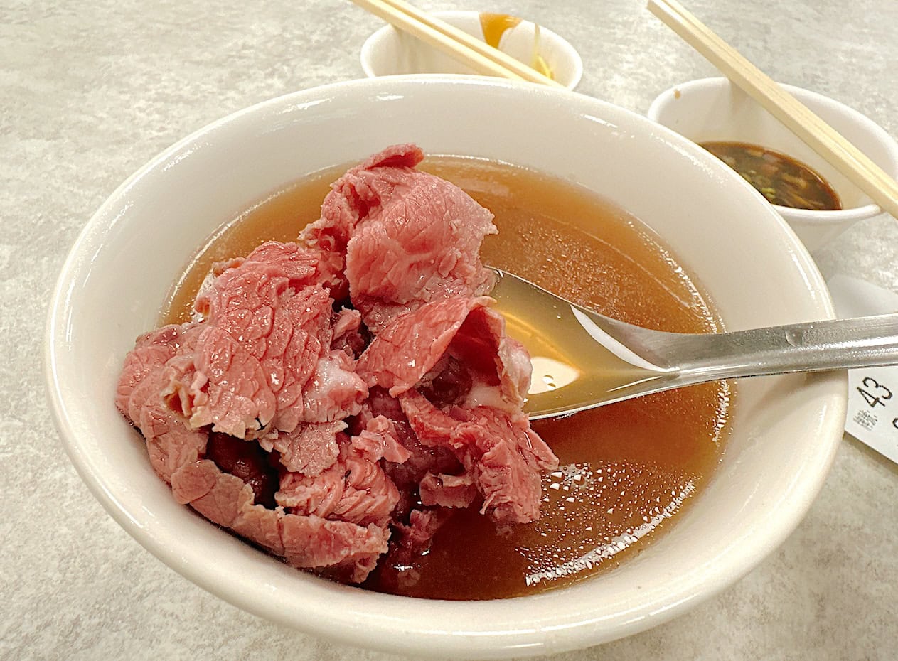 台湾7天6夜行程 - 台北,台中,台南自由行旅游 6 台南美食 - 牛肉汤